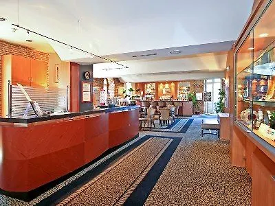 Mercure Albi Bastides 4*,