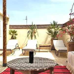 https://riad-tazzori.marrakeshhotelsmorocco.com